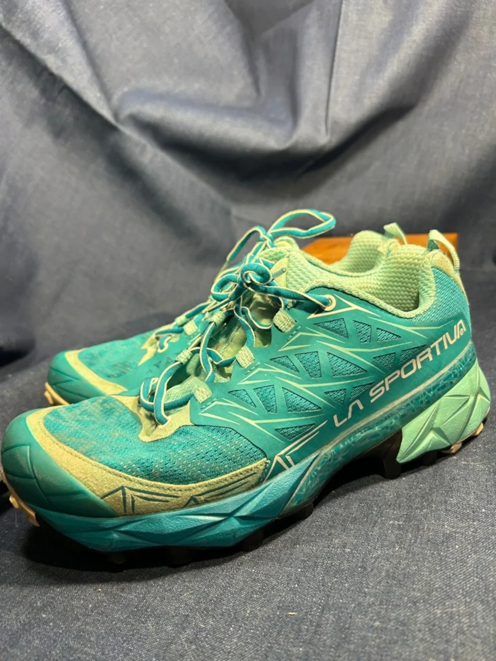 La Sportiva Akyra athletic shoes